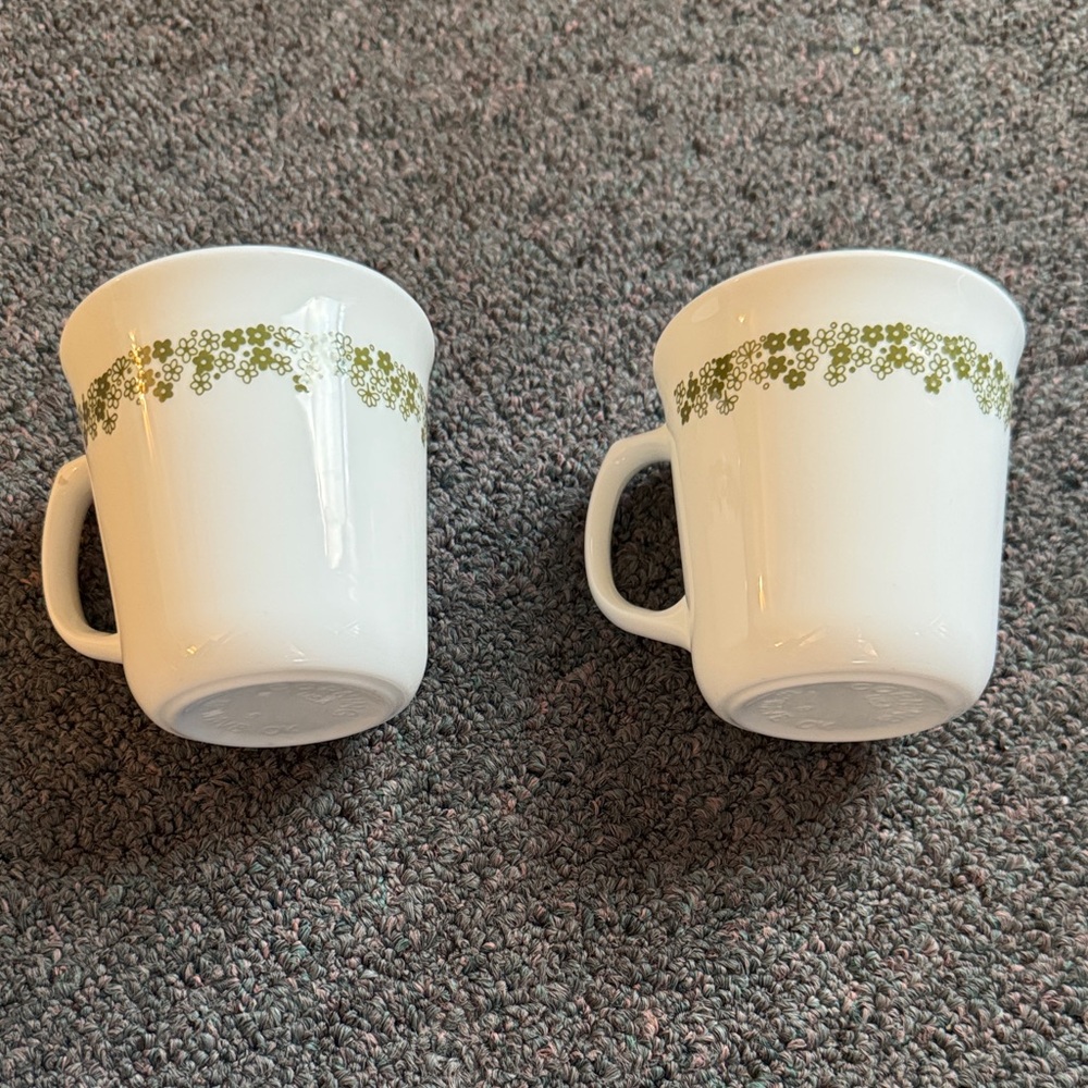 Vintage‎ PYREX Crazy Daisy Tea Cups set of 2